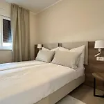 Apartment Gorgeous App Contessa By Guide